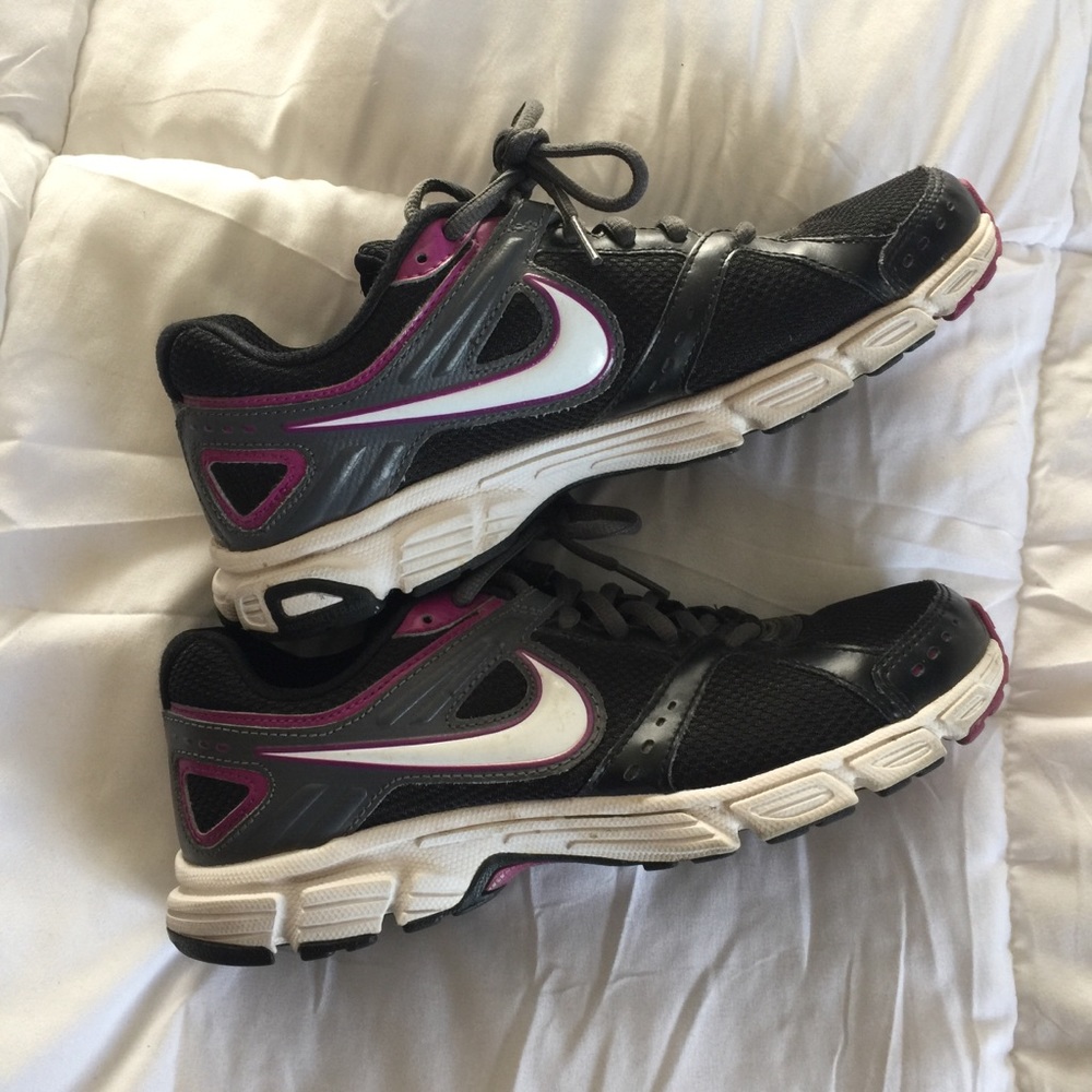 Nike Downshift 4 shoes